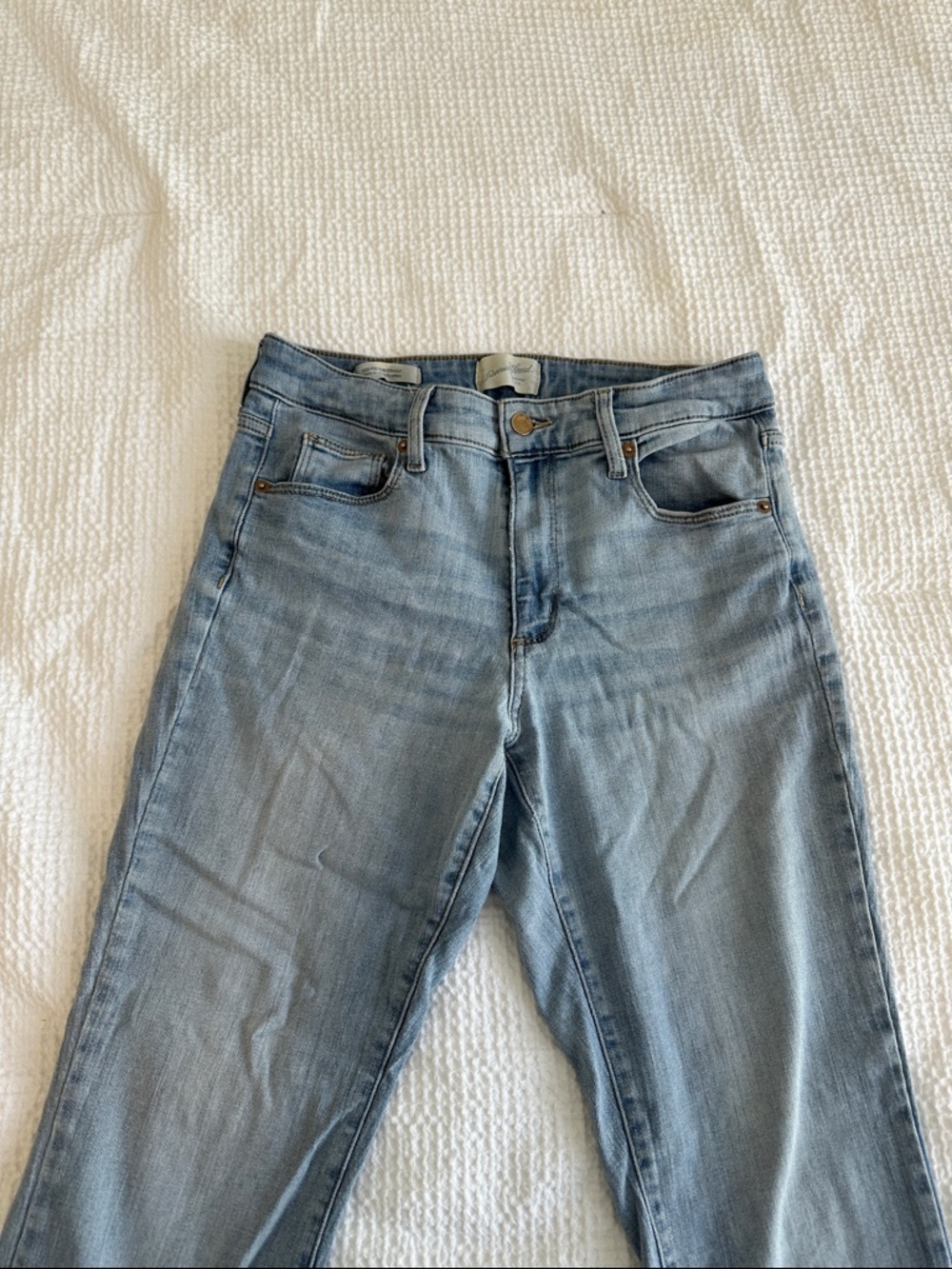 Universal Thread Light Blue Straight Leg Jeans
